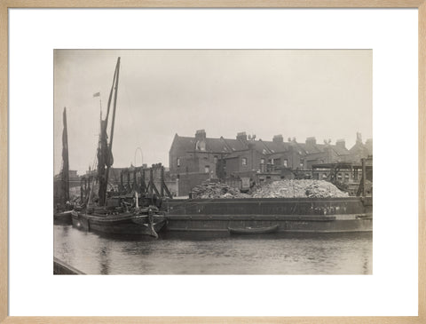 View of Glengall Wharf across the canal 1915-1925