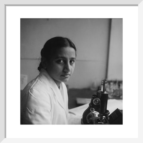 Female Pakistani student at the London School of Hygiene and Tropical Medicine 1950-1969