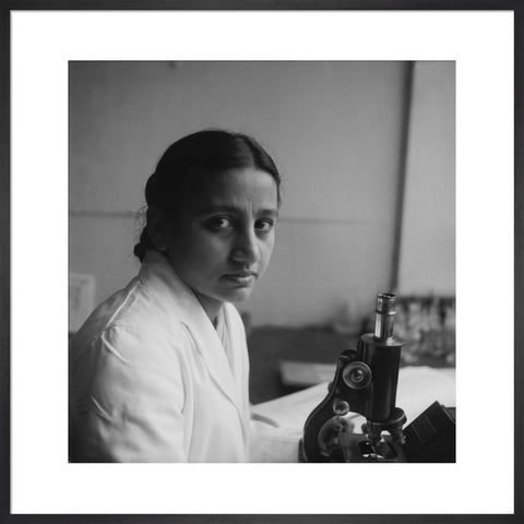 Female Pakistani student at the London School of Hygiene and Tropical Medicine 1950-1969