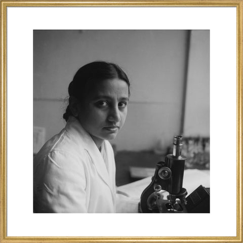Female Pakistani student at the London School of Hygiene and Tropical Medicine 1950-1969