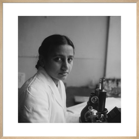 Female Pakistani student at the London School of Hygiene and Tropical Medicine 1950-1969