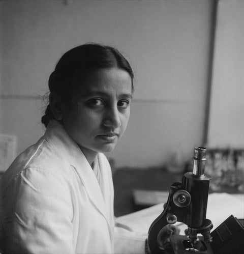 Female Pakistani student at the London School of Hygiene and Tropical Medicine 1950-1969