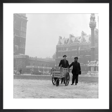 Newspaper sellers in the snow in Westminster