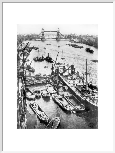 Upper Pool of the Thames c.1930