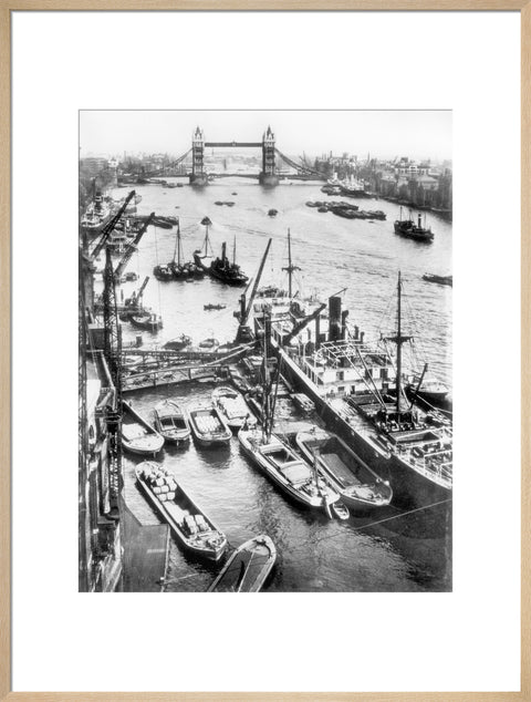 Upper Pool of the Thames c.1930