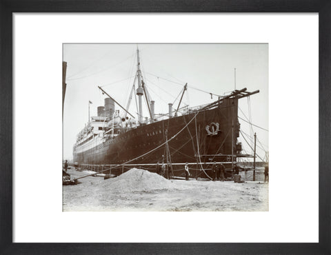 Cunard ship Alaunia in Royal Albert Dock 20th century