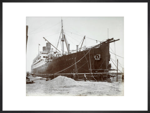 Cunard ship Alaunia in Royal Albert Dock 20th century