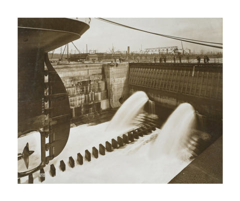 King George V Dock ship about to be flooded 1921