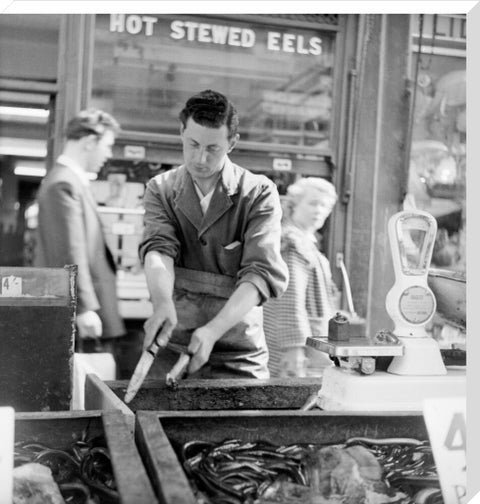 A Chapel Street Market eel stall 1955