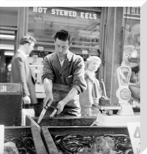 A Chapel Street Market eel stall 1955