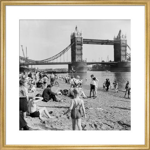 Londoners relax on Tower Beach 1952