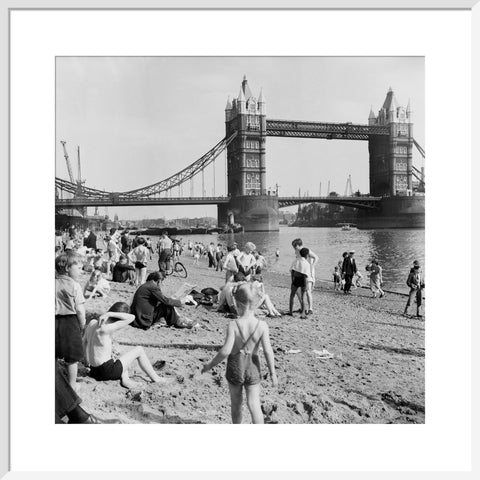 Londoners relax on Tower Beach 1952