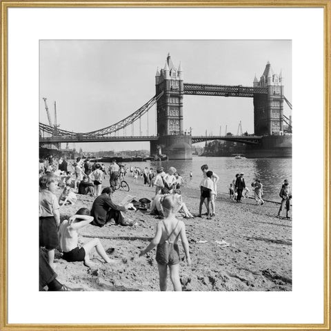 Londoners relax on Tower Beach 1952