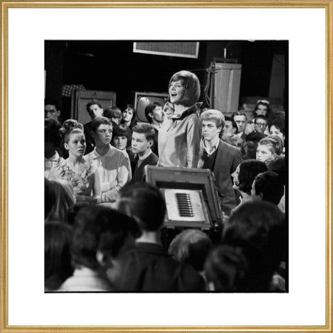 Cilla Black performs on Ready Steady Go! 1964