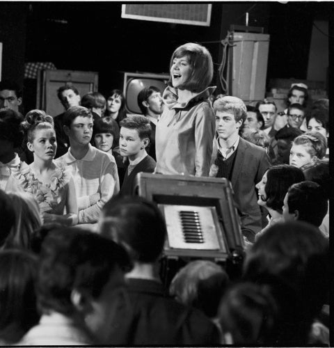 Cilla Black performs on Ready Steady Go! 1964