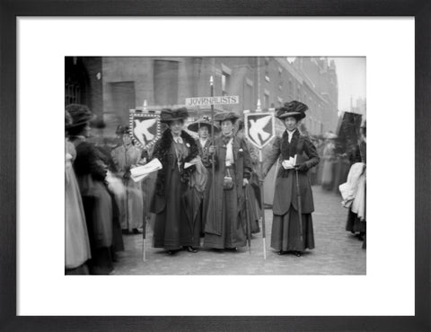 Suffragette procession of Journalists 1909