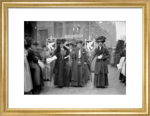 Suffragette procession of Journalists 1909