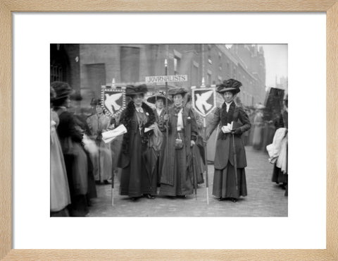 Suffragette procession of Journalists 1909