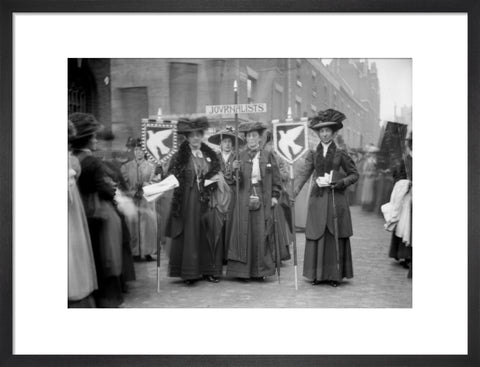 Suffragette procession of Journalists 1909