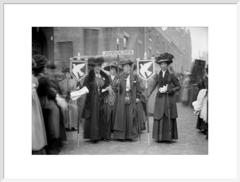 Suffragette procession of Journalists 1909