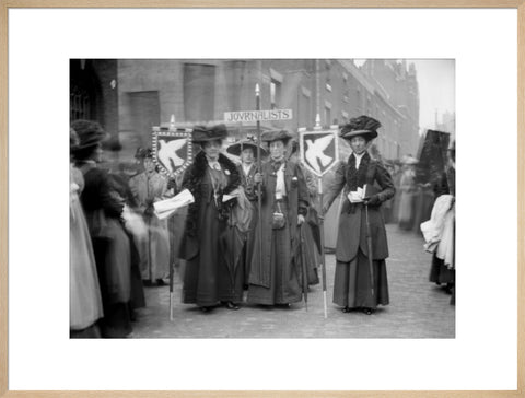 Suffragette procession of Journalists 1909