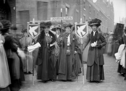 Suffragette procession of Journalists 1909