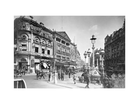 View of Piccadilly Circus 1927