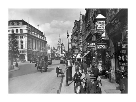 View of St. Clement Danes 20th century