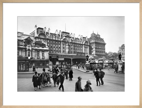 Forecourt of Victoria Station 20th century