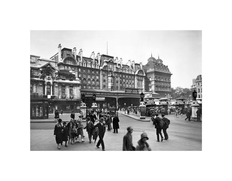 Forecourt of Victoria Station 20th century