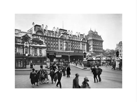 Forecourt of Victoria Station 20th century