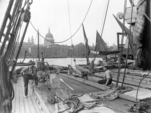 Sailing barge at Greenmoor Wharf Bankside 20th century