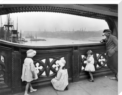 Children on the Tower Bridge 20th century