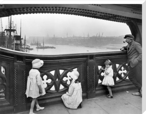 Children on the Tower Bridge 20th century