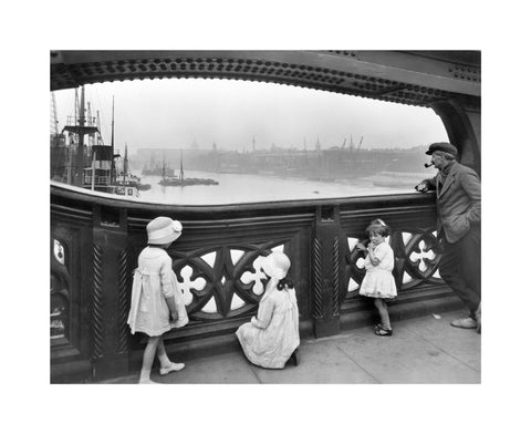 Children on the Tower Bridge 20th century