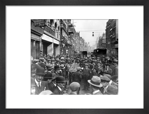 Fleet Street looking East 20th century