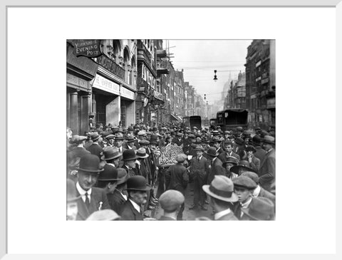 Fleet Street looking East 20th century