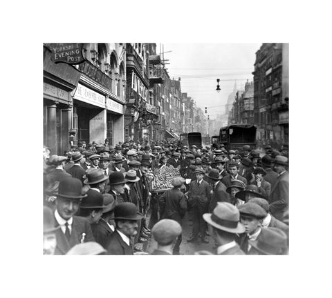 Fleet Street looking East 20th century