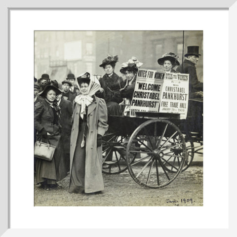 Christabel Pankhurst and Mary Gawthorpe welcomed at Manchester 1907