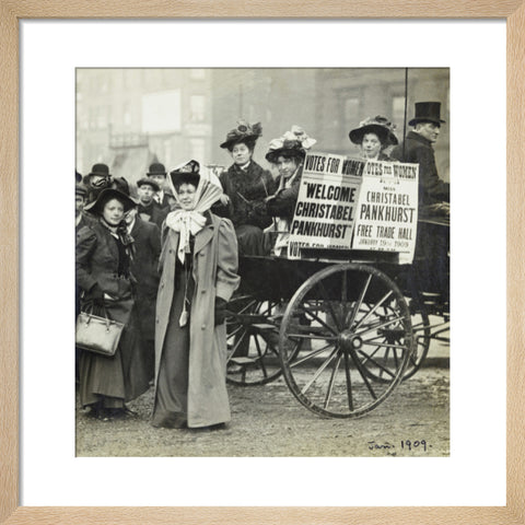 Christabel Pankhurst and Mary Gawthorpe welcomed at Manchester 1907