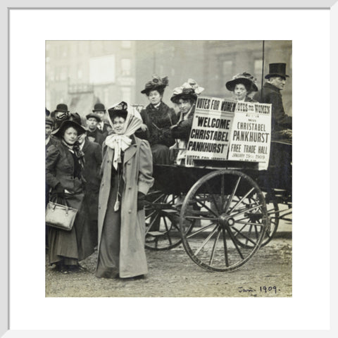 Christabel Pankhurst and Mary Gawthorpe welcomed at Manchester 1907