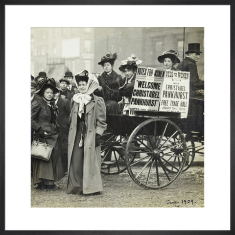 Christabel Pankhurst and Mary Gawthorpe welcomed at Manchester 1907