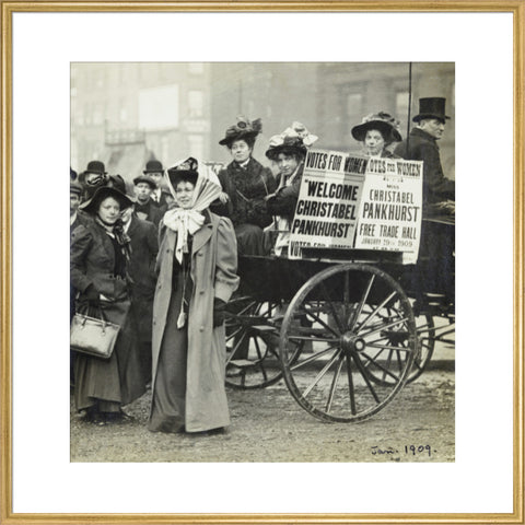 Christabel Pankhurst and Mary Gawthorpe welcomed at Manchester 1907