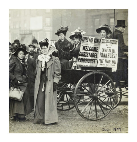 Christabel Pankhurst and Mary Gawthorpe welcomed at Manchester 1907