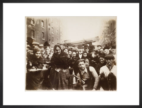 Market traders and locals in Middlesex Street 1899