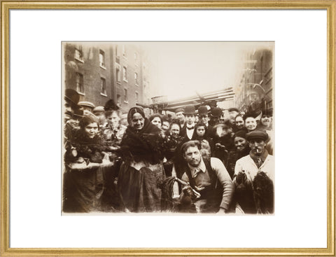 Market traders and locals in Middlesex Street 1899
