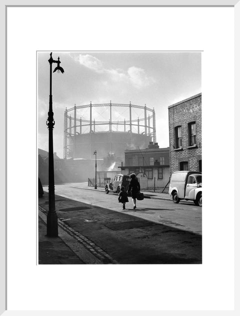 Gasworks at Nine Elms Battersea 1958