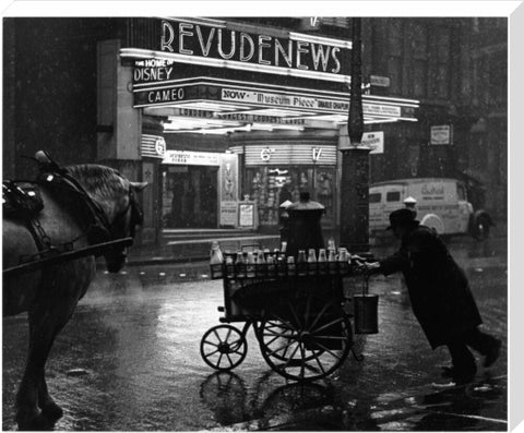 Milkman on Charing Cross Road 1935