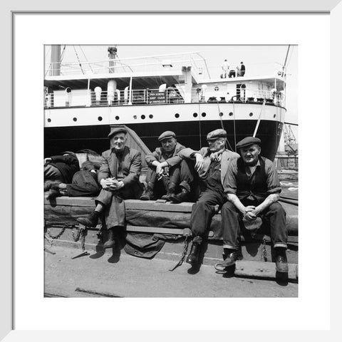 Dockers taking a break c.1960