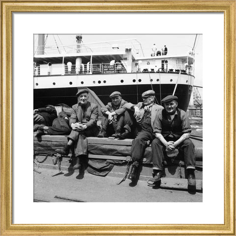 Dockers taking a break c.1960